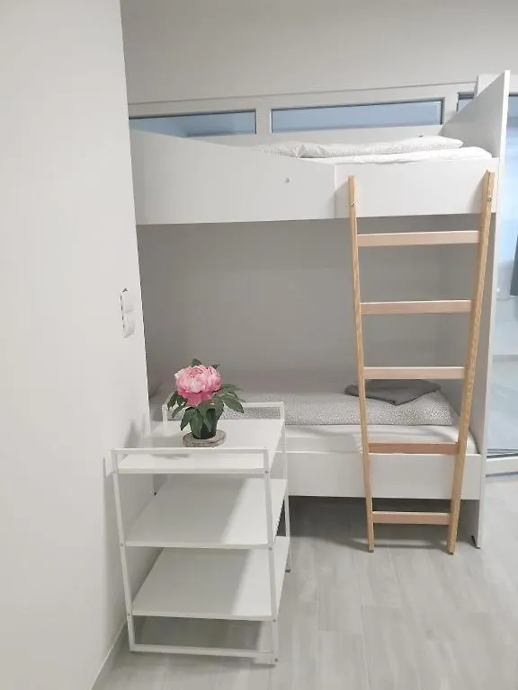 Betariel'Com Westbahnhof M Apartment Vienna 0*,  Austria